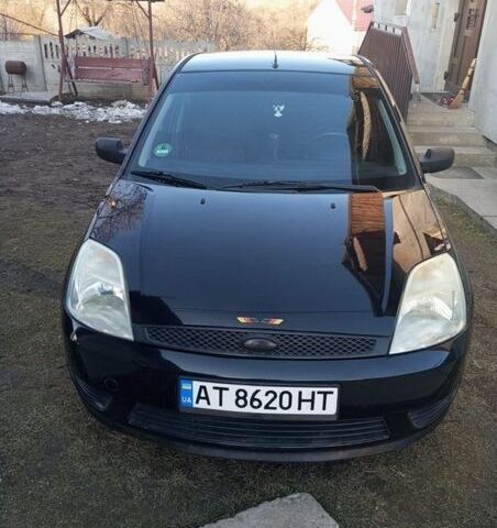 Чорний Форд Фієста, об'ємом двигуна 1.3 л та пробігом 244 тис. км за 3300 $, фото 1 на Automoto.ua