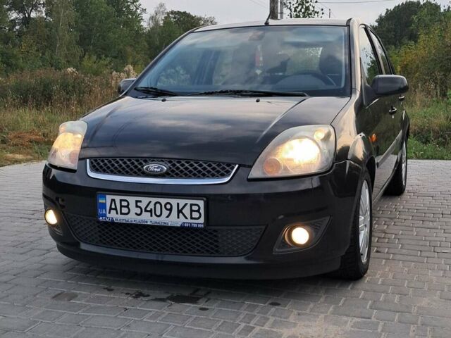 Чорний Форд Фієста, об'ємом двигуна 1.3 л та пробігом 213 тис. км за 4200 $, фото 1 на Automoto.ua