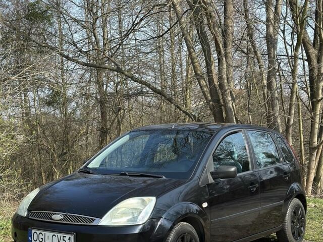 Черный Форд Фиеста, объемом двигателя 1.4 л и пробегом 265 тыс. км за 2700 $, фото 1 на Automoto.ua