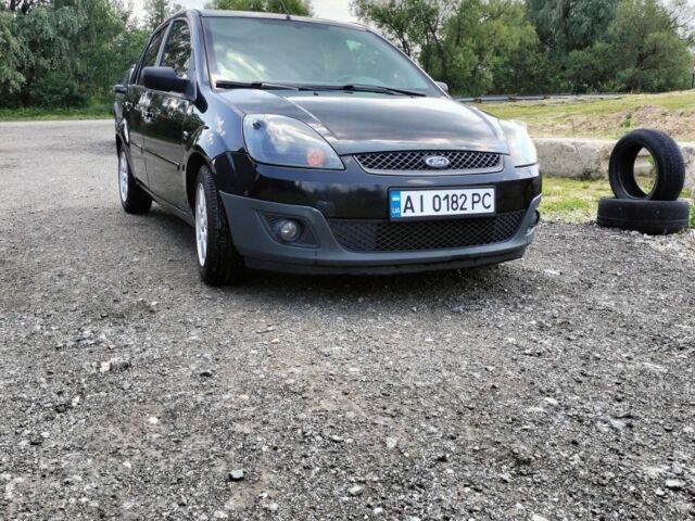 Чорний Форд Фієста, об'ємом двигуна 1.4 л та пробігом 192 тис. км за 4300 $, фото 1 на Automoto.ua