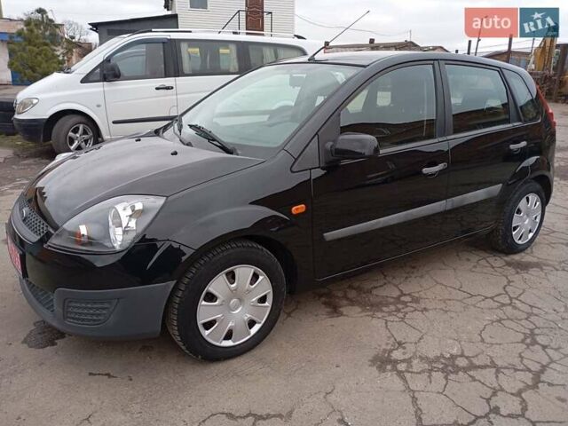 Черный Форд Фиеста, объемом двигателя 1.3 л и пробегом 217 тыс. км за 4150 $, фото 1 на Automoto.ua