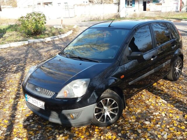 Чорний Форд Фієста, об'ємом двигуна 1.4 л та пробігом 197 тис. км за 4500 $, фото 1 на Automoto.ua