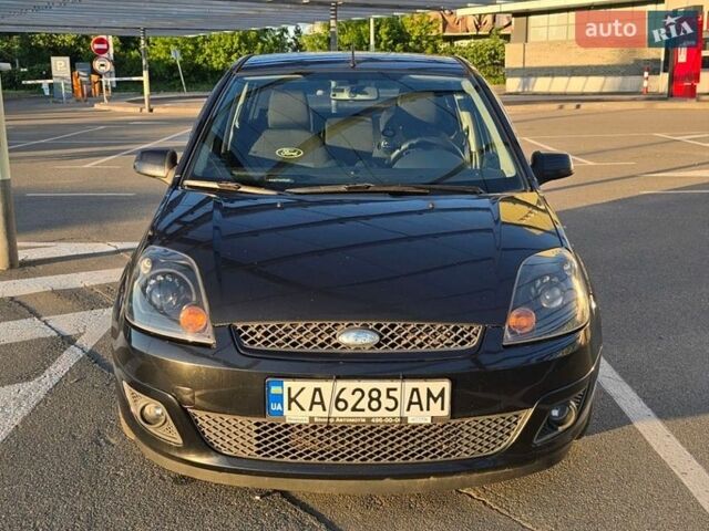 Чорний Форд Фієста, об'ємом двигуна 1.4 л та пробігом 213 тис. км за 3500 $, фото 1 на Automoto.ua