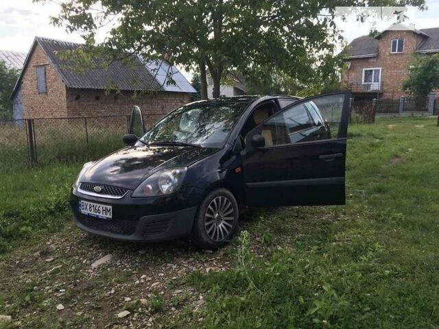 Черный Форд Фиеста, объемом двигателя 1.3 л и пробегом 223 тыс. км за 3500 $, фото 1 на Automoto.ua