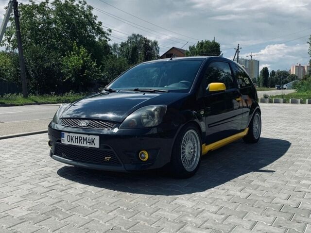 Чорний Форд Фієста, об'ємом двигуна 2 л та пробігом 200 тис. км за 4700 $, фото 1 на Automoto.ua