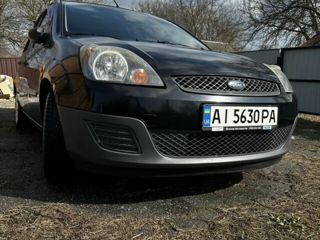 Черный Форд Фиеста, объемом двигателя 1.2 л и пробегом 142 тыс. км за 7200 $, фото 1 на Automoto.ua