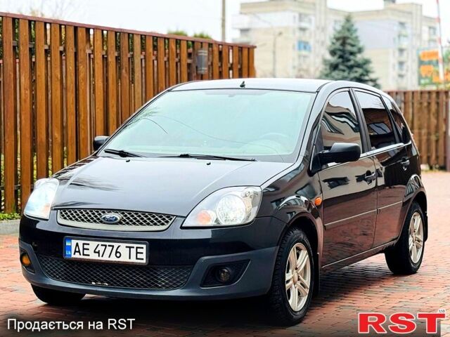 Черный Форд Фиеста, объемом двигателя 1.2 л и пробегом 160 тыс. км за 3999 $, фото 1 на Automoto.ua