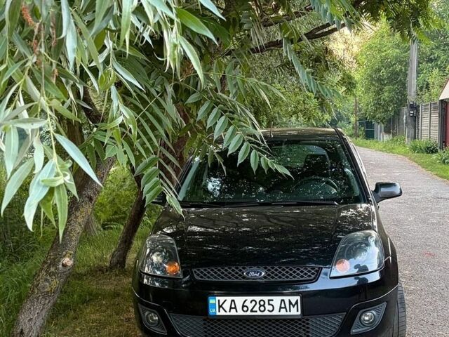 Чорний Форд Фієста, об'ємом двигуна 1.39 л та пробігом 215 тис. км за 3500 $, фото 1 на Automoto.ua