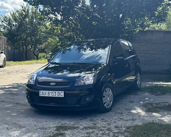 Чорний Форд Фієста, об'ємом двигуна 1.3 л та пробігом 140 тис. км за 3150 $, фото 1 на Automoto.ua