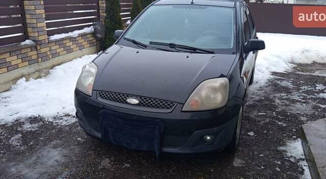 Чорний Форд Фієста, об'ємом двигуна 1.39 л та пробігом 200 тис. км за 4200 $, фото 1 на Automoto.ua