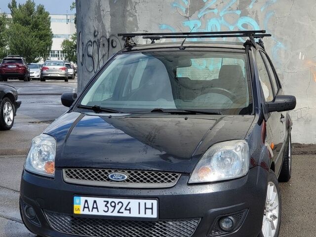 Чорний Форд Фієста, об'ємом двигуна 1.39 л та пробігом 330 тис. км за 2500 $, фото 1 на Automoto.ua