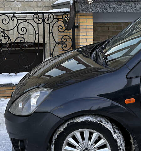 Черный Форд Фиеста, объемом двигателя 1.39 л и пробегом 1 тыс. км за 3000 $, фото 1 на Automoto.ua