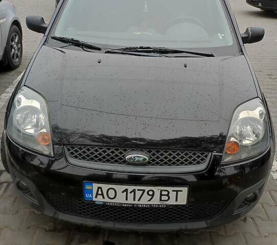 Чорний Форд Фієста, об'ємом двигуна 1.4 л та пробігом 235 тис. км за 3650 $, фото 1 на Automoto.ua