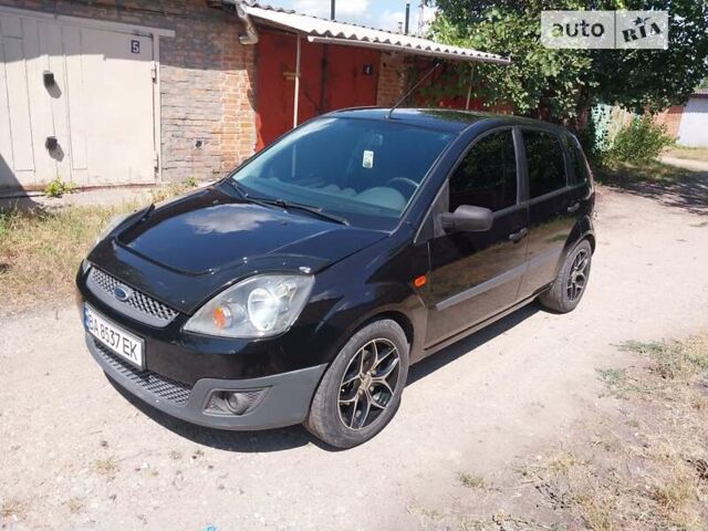 Черный Форд Фиеста, объемом двигателя 1.39 л и пробегом 121 тыс. км за 4000 $, фото 1 на Automoto.ua