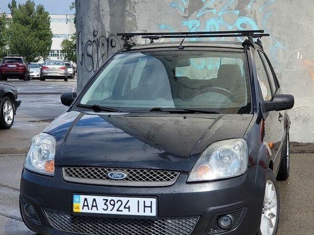 Чорний Форд Фієста, об'ємом двигуна 1.39 л та пробігом 330 тис. км за 2500 $, фото 1 на Automoto.ua