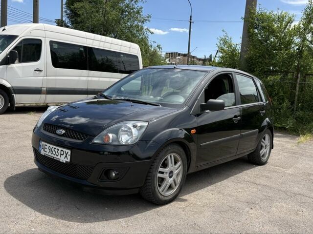 Черный Форд Фиеста, объемом двигателя 1.4 л и пробегом 226 тыс. км за 4300 $, фото 1 на Automoto.ua