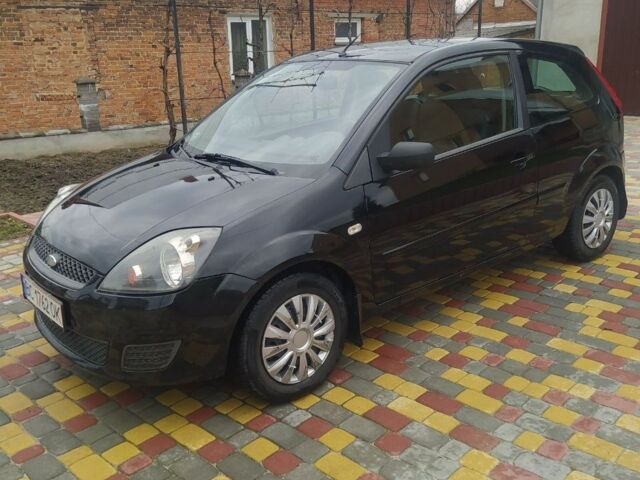 Черный Форд Фиеста, объемом двигателя 1.4 л и пробегом 234 тыс. км за 3350 $, фото 1 на Automoto.ua