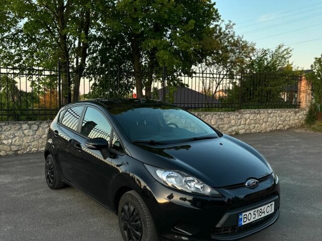 Чорний Форд Фієста, об'ємом двигуна 1.2 л та пробігом 165 тис. км за 5900 $, фото 1 на Automoto.ua