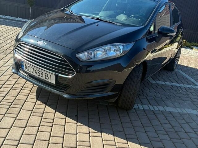Черный Форд Фиеста, объемом двигателя 1 л и пробегом 124 тыс. км за 4800 $, фото 1 на Automoto.ua