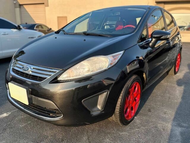 Форд Фиеста 2013 в Тернополе на Automoto.ua Черный Форд Фиеста, объемом двигателя 1.6 л и пробегом 80 тыс. км за 5400 $, фото 1 на Automoto.ua