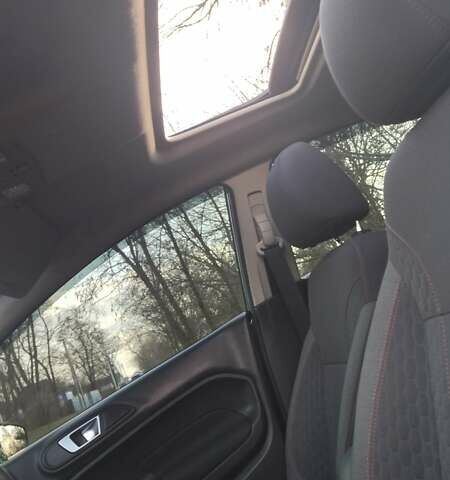 Чорний Форд Фієста, об'ємом двигуна 1.6 л та пробігом 235 тис. км за 6800 $, фото 1 на Automoto.ua