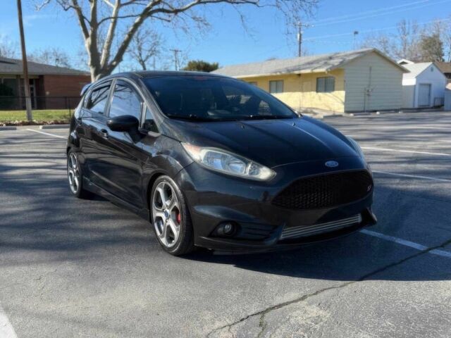 Чорний Форд Фієста, об'ємом двигуна 1.6 л та пробігом 71 тис. км за 4800 $, фото 1 на Automoto.ua