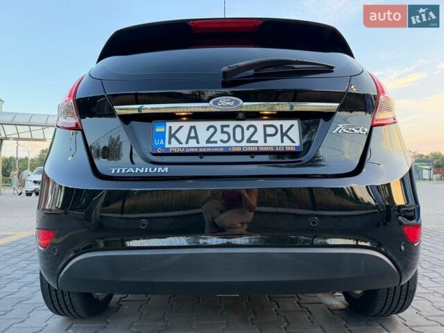 Черный Форд Фиеста, объемом двигателя 1.6 л и пробегом 196 тыс. км за 8900 $, фото 1 на Automoto.ua