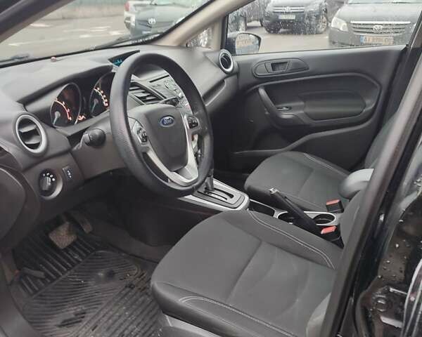 Чорний Форд Фієста, об'ємом двигуна 1.6 л та пробігом 148 тис. км за 8000 $, фото 1 на Automoto.ua