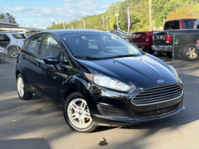 Черный Форд Фиеста, объемом двигателя 1.6 л и пробегом 47 тыс. км за 3200 $, фото 1 на Automoto.ua