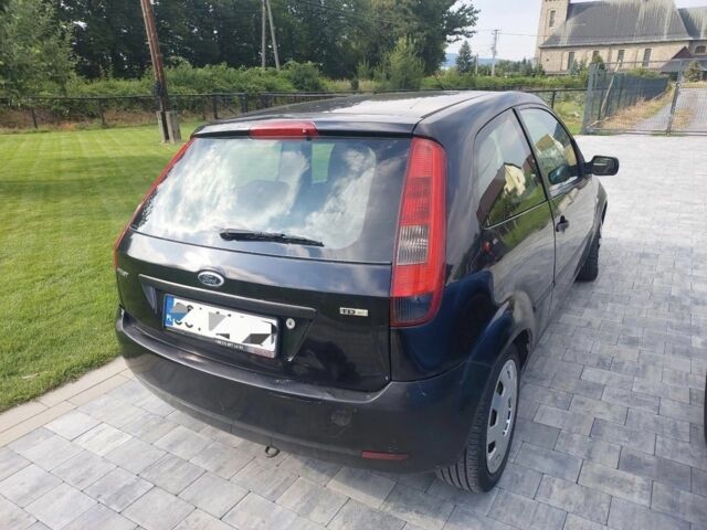 Чорний Форд Фієста, об'ємом двигуна 1 л та пробігом 170 тис. км за 1600 $, фото 1 на Automoto.ua