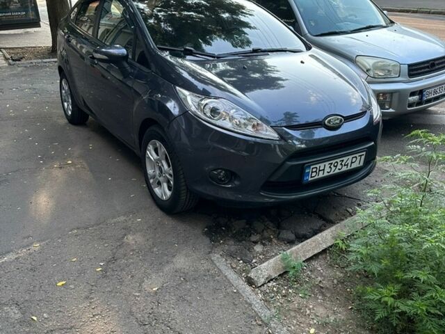 Чорний Форд Фієста, об'ємом двигуна 1.6 л та пробігом 167 тис. км за 6100 $, фото 1 на Automoto.ua
