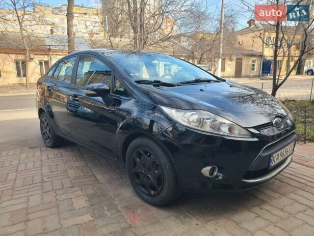 Черный Форд Фиеста, объемом двигателя 1.6 л и пробегом 220 тыс. км за 6900 $, фото 1 на Automoto.ua