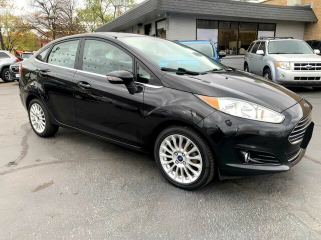 Черный Форд Фиеста, объемом двигателя 1.6 л и пробегом 77 тыс. км за 4500 $, фото 1 на Automoto.ua