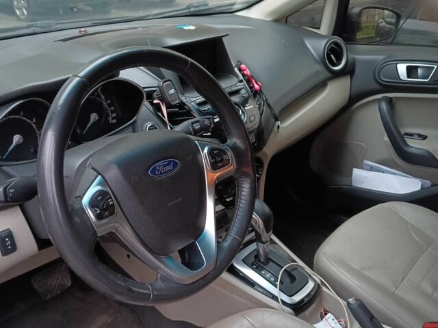 Черный Форд Фиеста, объемом двигателя 1.6 л и пробегом 178 тыс. км за 8500 $, фото 1 на Automoto.ua