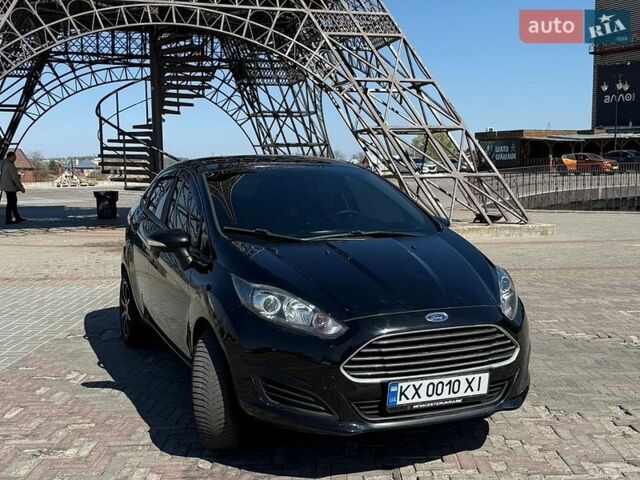 Черный Форд Фиеста, объемом двигателя 1.6 л и пробегом 125 тыс. км за 7450 $, фото 1 на Automoto.ua