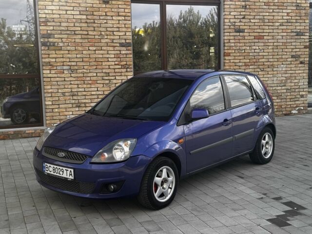 Фиолетовый Форд Фиеста, объемом двигателя 1.4 л и пробегом 330 тыс. км за 2950 $, фото 1 на Automoto.ua