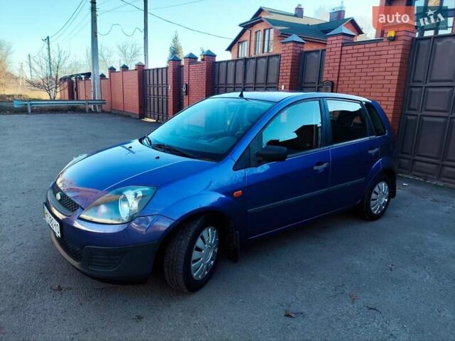 Фиолетовый Форд Фиеста, объемом двигателя 1.4 л и пробегом 230 тыс. км за 4300 $, фото 1 на Automoto.ua