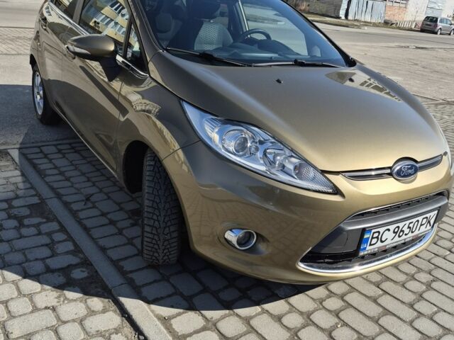 Коричневый Форд Фиеста, объемом двигателя 0 л и пробегом 203 тыс. км за 6400 $, фото 1 на Automoto.ua
