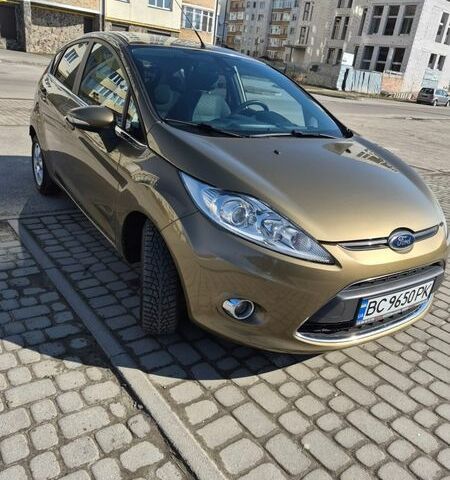 Коричневый Форд Фиеста, объемом двигателя 1.6 л и пробегом 260 тыс. км за 6400 $, фото 1 на Automoto.ua