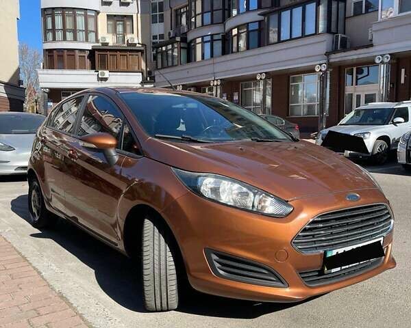 Коричневий Форд Фієста, об'ємом двигуна 1.6 л та пробігом 109 тис. км за 7500 $, фото 1 на Automoto.ua