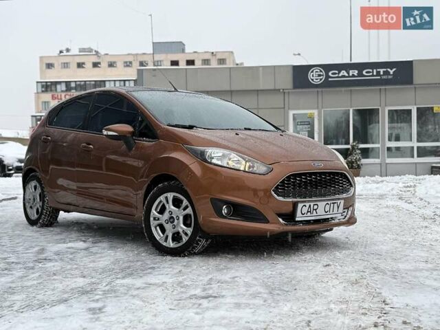 Коричневий Форд Фієста, об'ємом двигуна 1 л та пробігом 93 тис. км за 8700 $, фото 1 на Automoto.ua