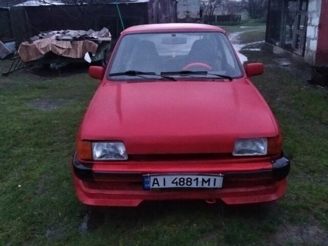 Червоний Форд Фієста, об'ємом двигуна 1.1 л та пробігом 100 тис. км за 668 $, фото 1 на Automoto.ua