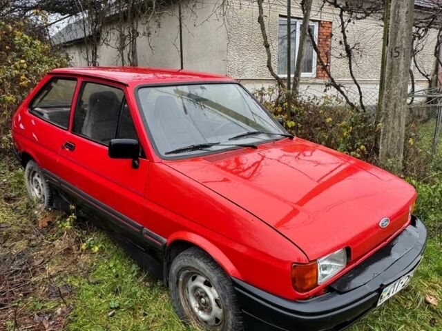 Красный Форд Фиеста, объемом двигателя 1.3 л и пробегом 300 тыс. км за 663 $, фото 1 на Automoto.ua