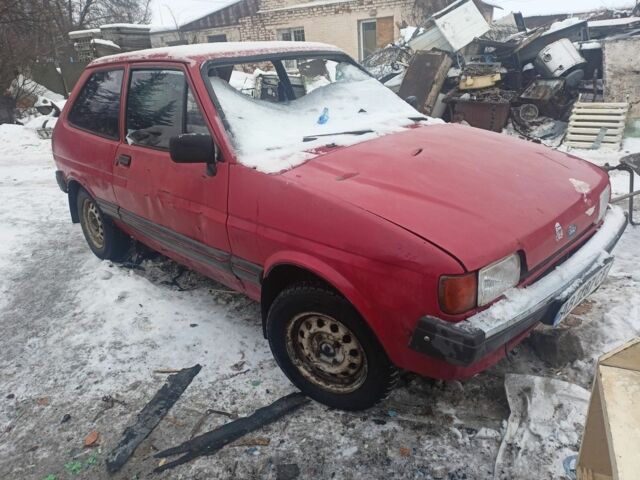 Червоний Форд Фієста, об'ємом двигуна 1.1 л та пробігом 123 тис. км за 200 $, фото 1 на Automoto.ua