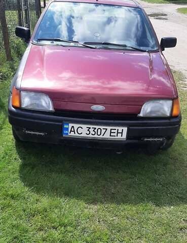 Червоний Форд Фієста, об'ємом двигуна 1.4 л та пробігом 200 тис. км за 1200 $, фото 1 на Automoto.ua