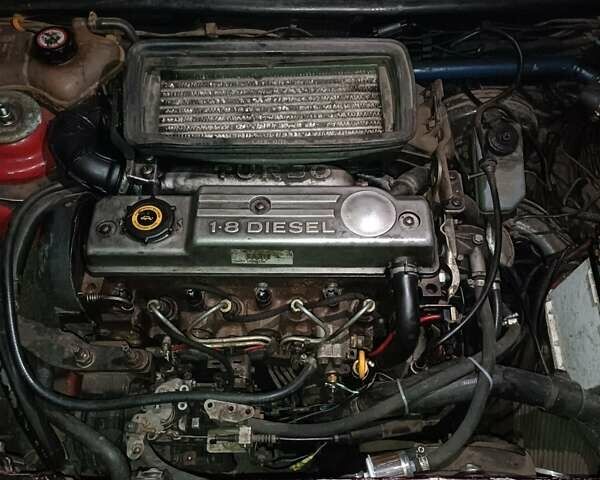 Красный Форд Фиеста, объемом двигателя 1.8 л и пробегом 190 тыс. км за 1066 $, фото 1 на Automoto.ua