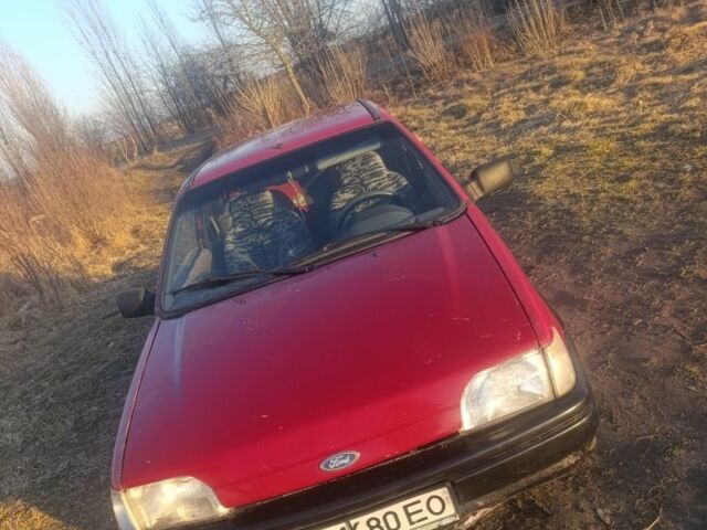 Красный Форд Фиеста, объемом двигателя 1.1 л и пробегом 8 тыс. км за 760 $, фото 1 на Automoto.ua