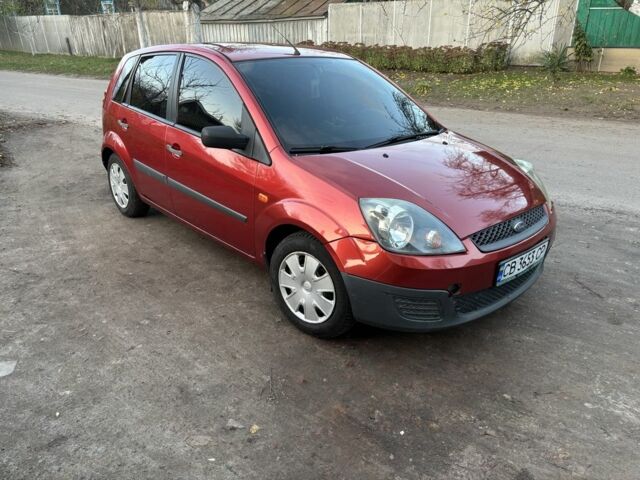 Червоний Форд Фієста, об'ємом двигуна 1.2 л та пробігом 185 тис. км за 3450 $, фото 1 на Automoto.ua