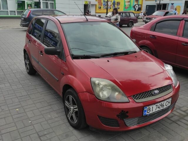 Красный Форд Фиеста, объемом двигателя 1.2 л и пробегом 240 тыс. км за 3500 $, фото 1 на Automoto.ua