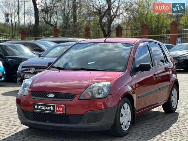 Красный Форд Фиеста, объемом двигателя 1.4 л и пробегом 141 тыс. км за 4190 $, фото 1 на Automoto.ua